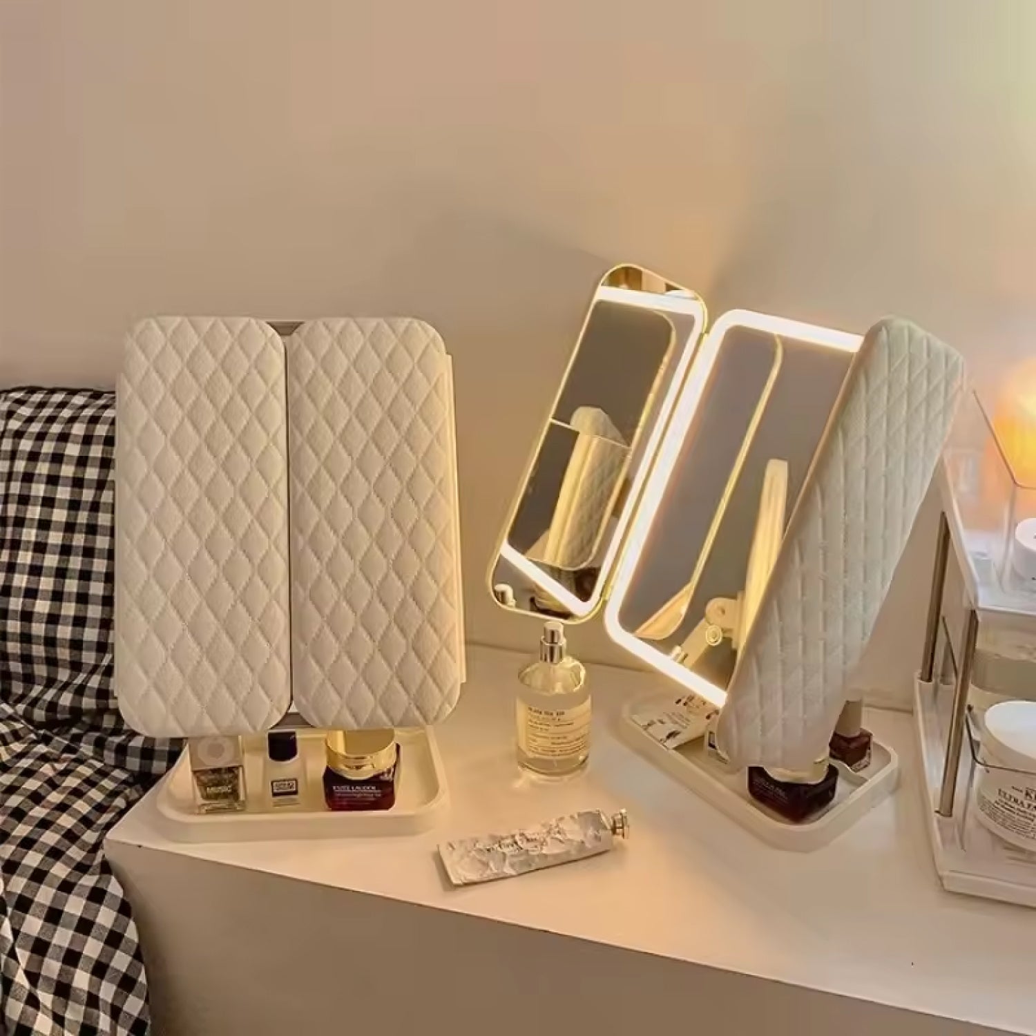 MinaViax Tri-Fold LED Makeup Mirror