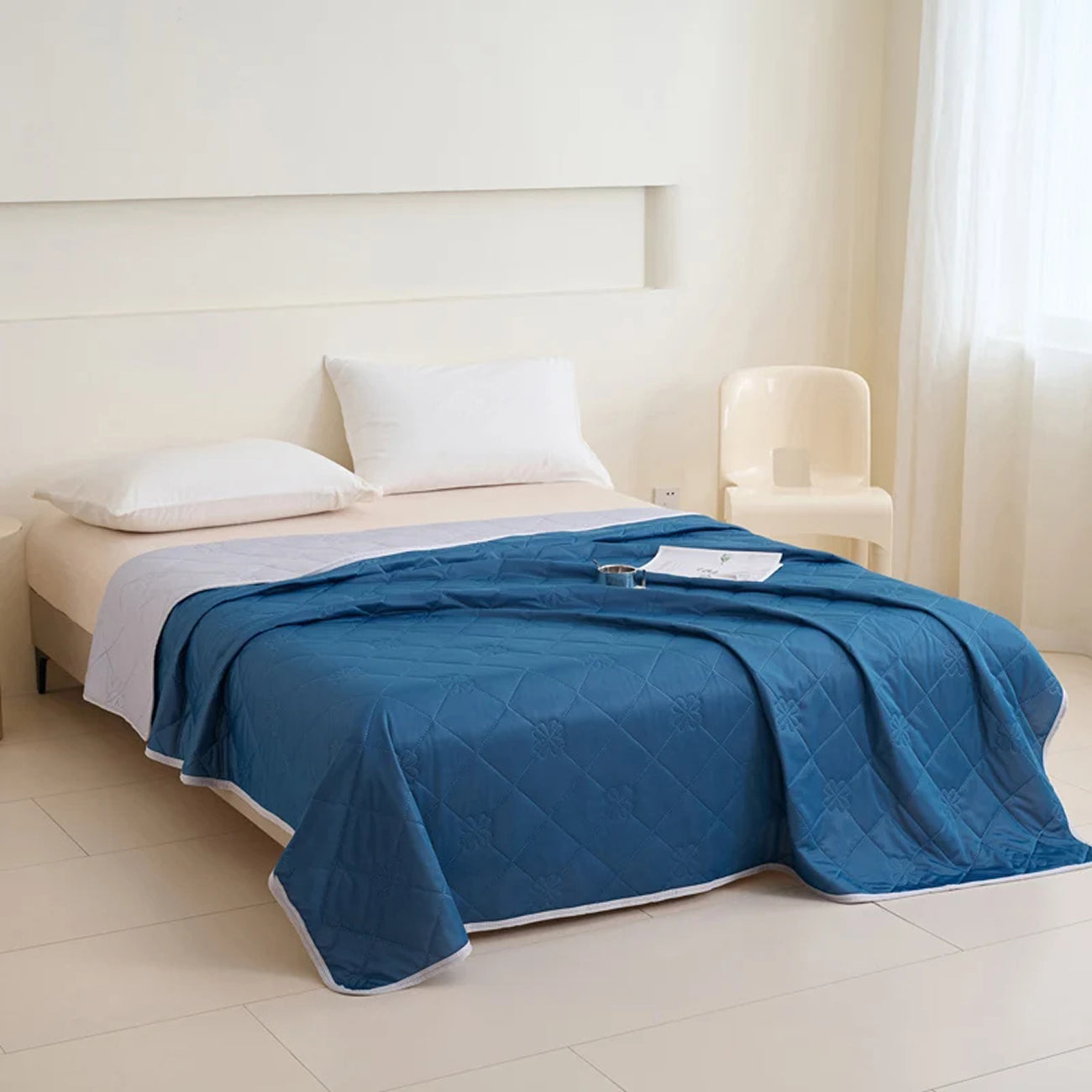 SomnaKool - Cooling Blanket For A Summer Sleep