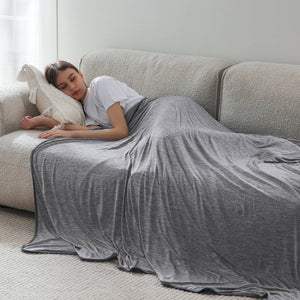 AeroFrosti cooling comforter with Arc-Chill fabric