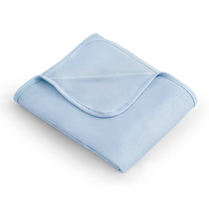 AeroFrosti cooling comforter with Arc-Chill fabric